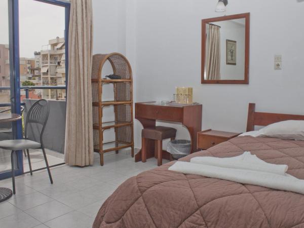 Danaos Hotel : photo 5 de la chambre chambre quadruple