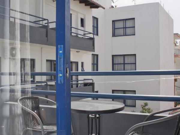 Danaos Hotel : photo 2 de la chambre chambre quadruple