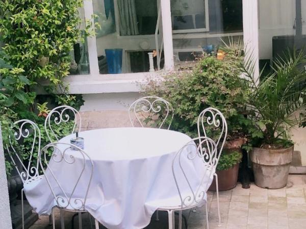 Villa des iris : photo 9 de la chambre chambre double avec canapé-lit