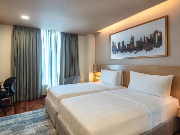 Radisson Gurugram Sohna Road City Center : photo 4 de la chambre deluxe double or twin room with 20% discount on food and soft beverages, laundry and liquor and spa, inr 500 credit