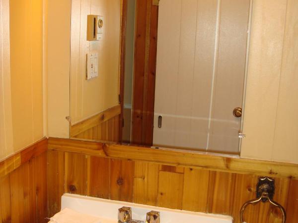 Motor Court Motel : photo 3 de la chambre chambre double avec 2 lits doubles - fumeurs