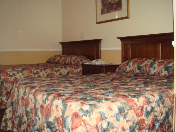Motor Court Motel : photo 4 de la chambre chambre double avec 2 lits doubles - fumeurs