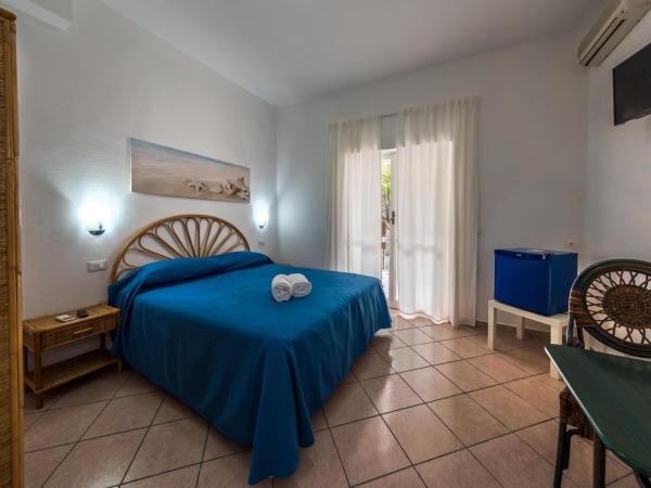 Ischia Dream Sunset : photo 1 de la chambre chambre double avec terrasse