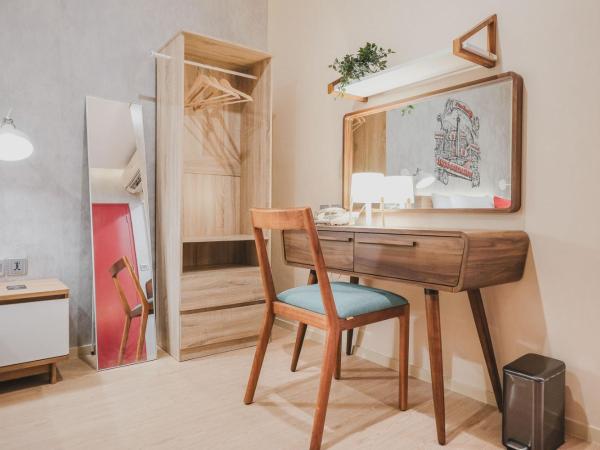 RedDoorz Plus @ Thamrin : photo 9 de la chambre chambre deluxe