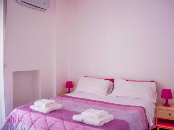Melo Accommodations : photo 8 de la chambre chambre double ou lits jumeaux avec balcon