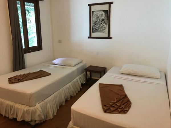 Tropical Garden Bungalow : photo 2 de la chambre chambre lits jumeaux standard avec climatisation