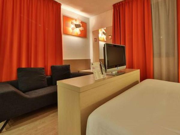 Best Western Plus Hotel Galileo Padova : photo 4 de la chambre apartment with queen and sofa bed - annex building/non-smoking