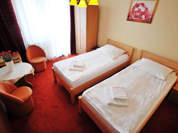 Dworek Familijny : photo 7 de la chambre chambre double avec balcon