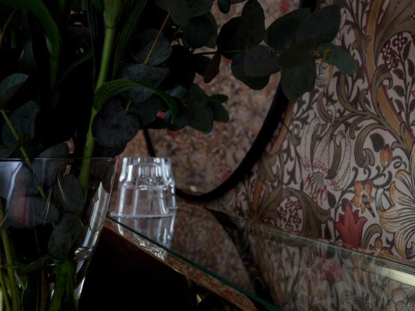 Centric Hotel : photo 10 de la chambre chambre lit king-size familiale