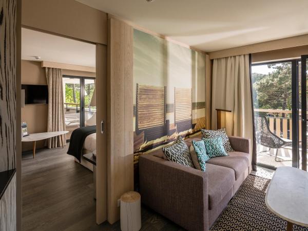 Thalazur Arcachon - Hôtel & Spa : photo 4 de la chambre suite deluxe avec baignoire spa
