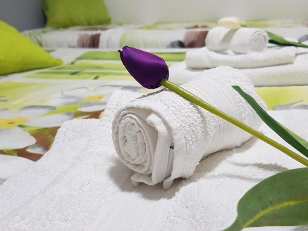 La fleur : photo 6 de la chambre chambre familiale avec salle de bains privative