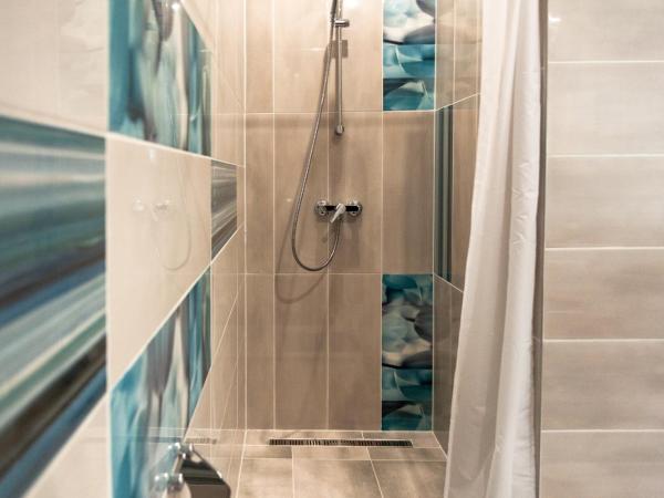 Vivien Szálló : photo 5 de la chambre chambre 2 lits king-size