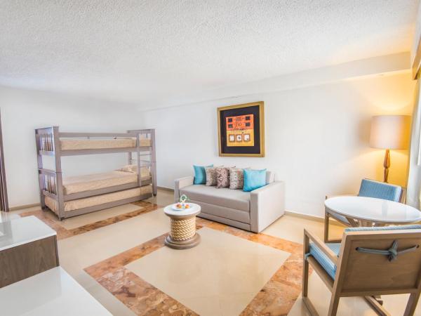 Wyndham Alltra Cancun All Inclusive Resort : photo 3 de la chambre suite principale 1 chambre lit king-size