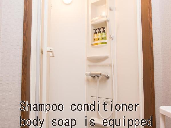 RED HELMET House & Sports Bar Hiroshima : photo 5 de la chambre lit dans un dortoir mixte de 20 lits