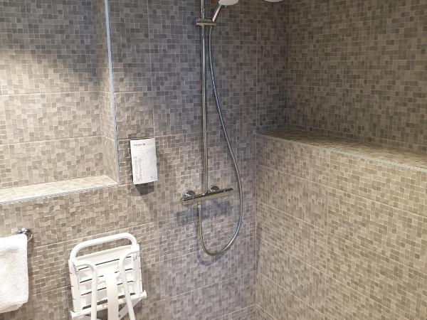 The Originals City, Hôtel A Pic, Cherbourg : photo 4 de la chambre chambre double