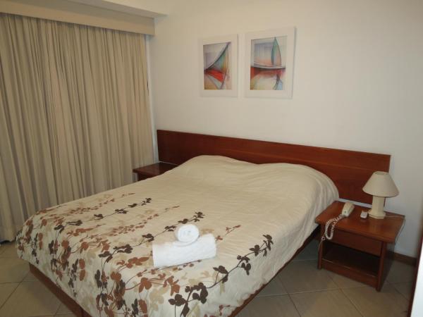 TIFFANYS IPANEMA FLATs : photo 8 de la chambre appartement 2 chambres