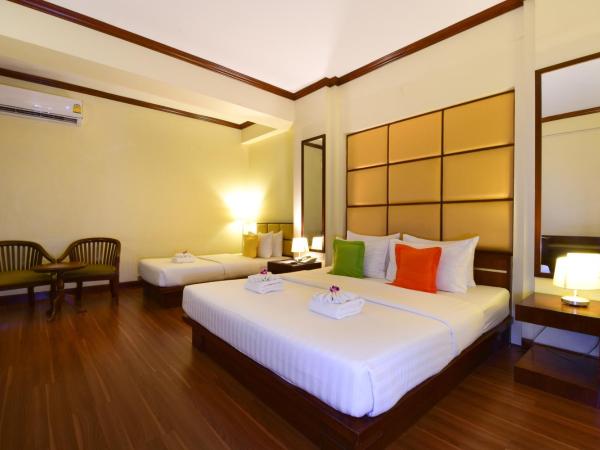 Grand Business Inn : photo 6 de la chambre chambre triple