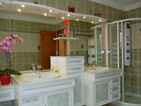 Chambres d'hôtes Les Noisetiers : photo 7 de la chambre appartement deluxe