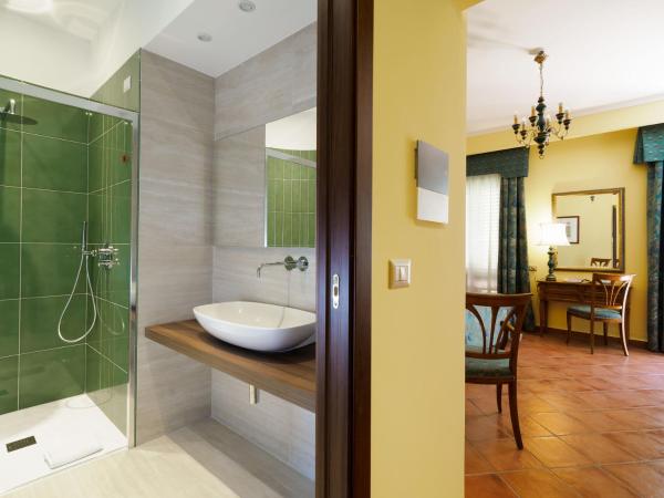 Hotel Sirius : photo 6 de la chambre chambre triple standard