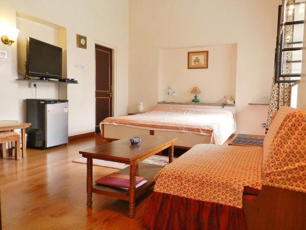 Hotel Jai Niwas : photo 2 de la chambre chambre double ou lits jumeaux supérieure