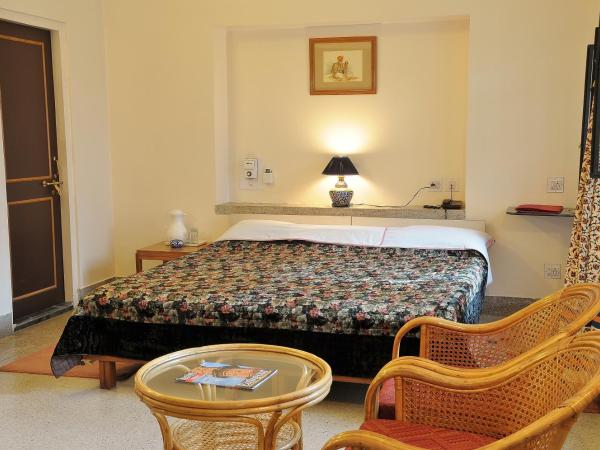 Hotel Jai Niwas : photo 3 de la chambre chambre double ou lits jumeaux supérieure