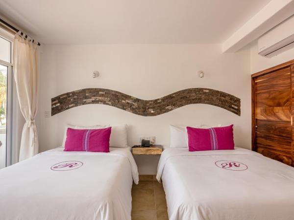 Hotel Rockaway : photo 7 de la chambre chambre lits jumeaux avec balcon