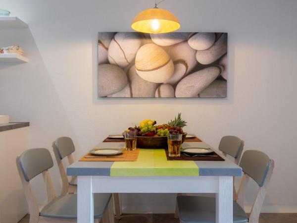 Arco Naxos Luxury Apartments : photo 4 de la chambre appartement avec terrasse