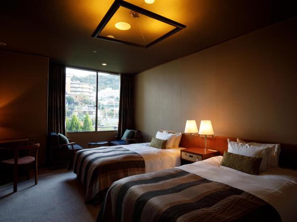 Nakanobo Zuien (Adult Only) : photo 2 de la chambre twin room with shower - non-smoking (meal provided at restaurant)