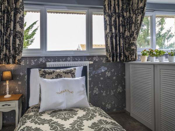 Erla Villa : photo 5 de la chambre chambre quadruple standard