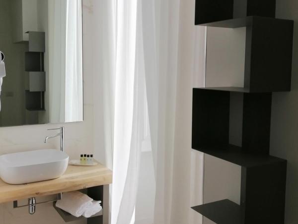 BARI 102 : photo 8 de la chambre chambre double supérieure