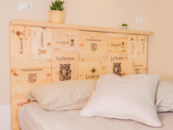 Maeli Rooms : photo 9 de la chambre petite chambre double