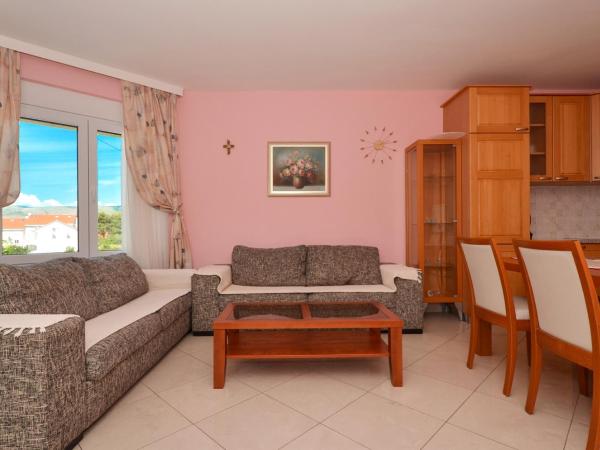 Apartments Tomislav : photo 10 de la chambre appartement - vue sur jardin