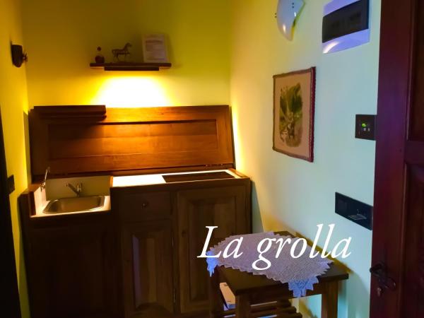 Agriturismo B&B Chèvres à Cheval : photo 2 de la chambre chambre double - vue sur montagne