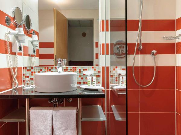 Mercure Hotel München-Schwabing : photo 9 de la chambre chambre supérieure avec lit double - cour