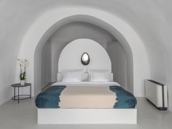 Aspaki by Art Maisons : photo 10 de la chambre suite troglodyte 2 chambres avec piscine privée - vue sur volcan