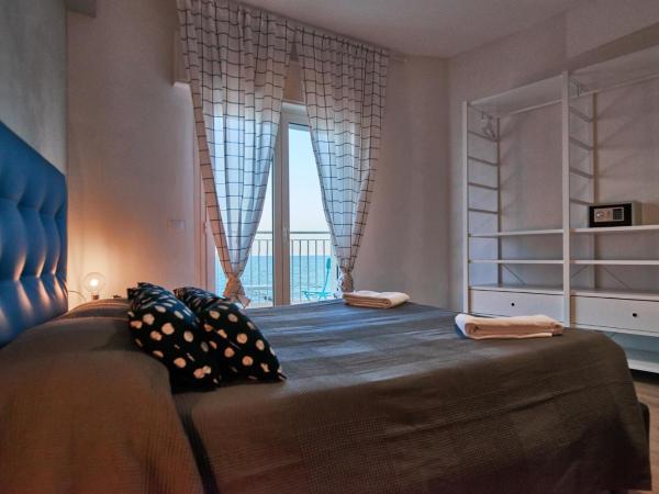 Hotel Concordia : photo 4 de la chambre chambre triple deluxe - vue sur mer