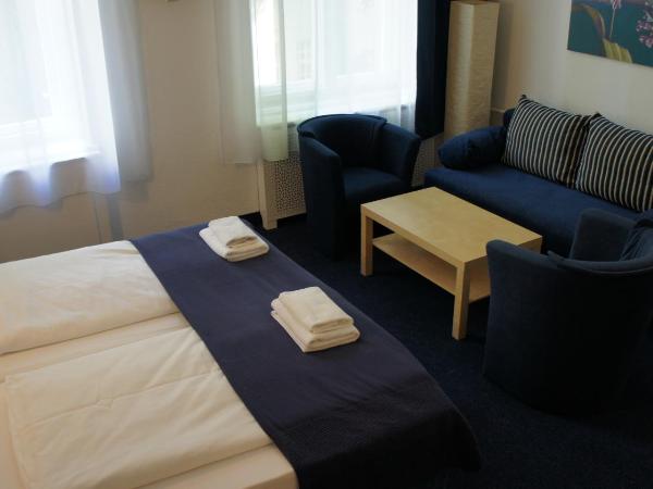 Hotel Seifert Berlin am Kurfürstendamm : photo 1 de la chambre petite chambre familiale