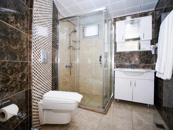 Seren Sari Hotel : photo 1 de la chambre chambre double ou lits jumeaux standard