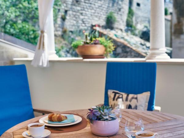 Villa Pergola : photo 7 de la chambre appartement de luxe avec terrasse