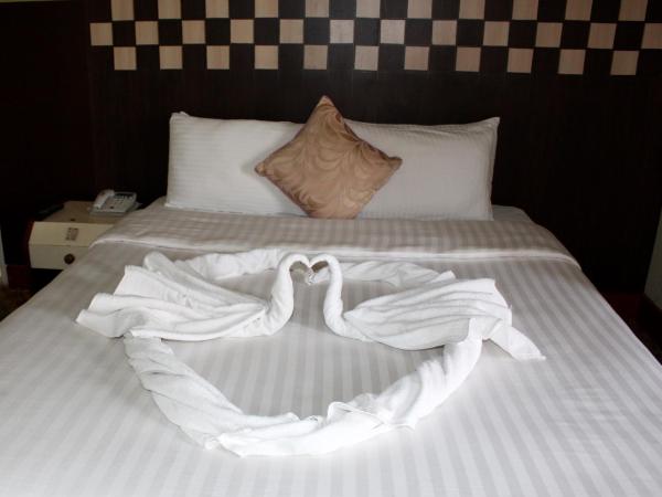 Hotel Vajra Inn & Apartments : photo 3 de la chambre chambre double ou lits jumeaux deluxe - vue sur montagne