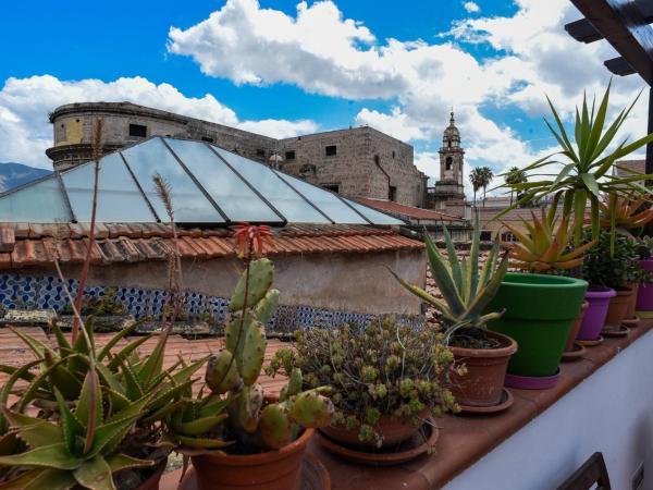 Rooms 19 B&B : photo 2 de la chambre chambre triple avec terrasse