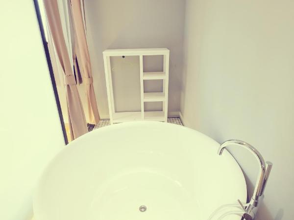 Rest Chinatown Hotel : photo 9 de la chambre chambre familiale premier