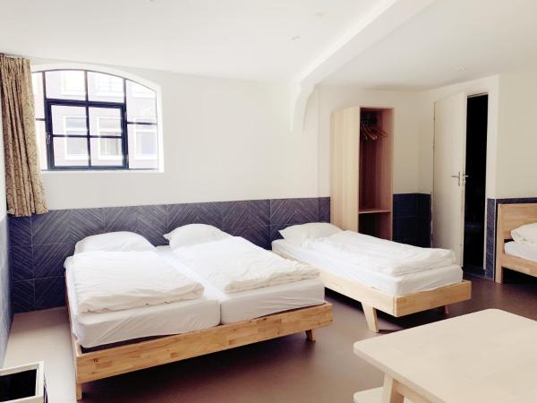 Hostel The Globe : photo 3 de la chambre chambre familiale (5 adultes)