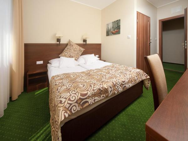 Hotel Zielony : photo 7 de la chambre chambre double ou lits jumeaux
