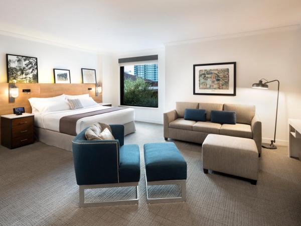 AT&T Hotel & Conference Center : photo 1 de la chambre chambre lit king-size exécutive