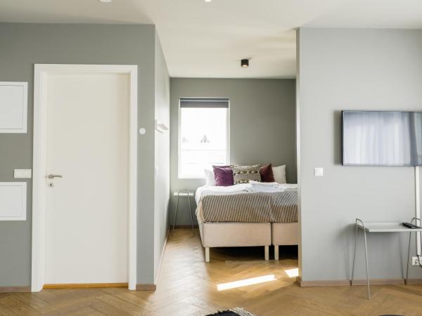 Saga Studios by Heimaleiga : photo 10 de la chambre studio avec balcon (4 personnes)