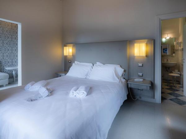 Villa Elda Boutique Hotel : photo 4 de la chambre chambre double deluxe avec balcon