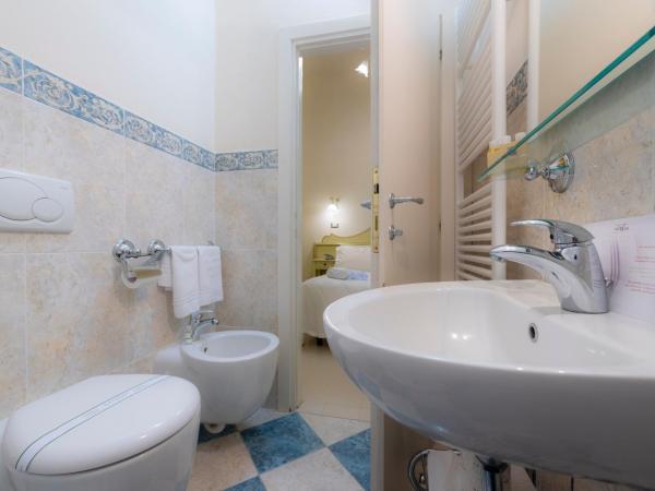 Villa Elda Boutique Hotel : photo 3 de la chambre chambre double classique avec petit lit double