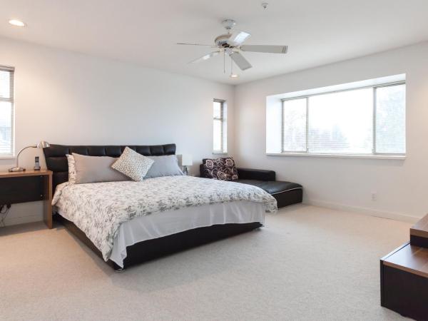 Convenient to Attractions & Close To Airport : photo 9 de la chambre suite familiale