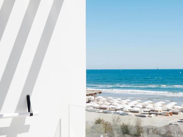 Hôtel Plage Palace & Spa : photo 2 de la chambre suite junior de luxe - vue sur mer